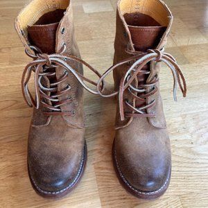 Frye Sabrina lace up boots - size 7